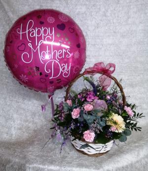 Country Basket with Balloon